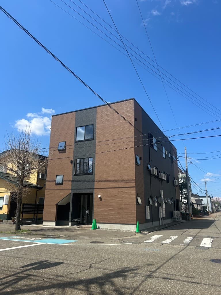 事業所の建物入口